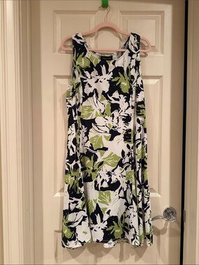 Perceptions Sleeveless Midi Dress